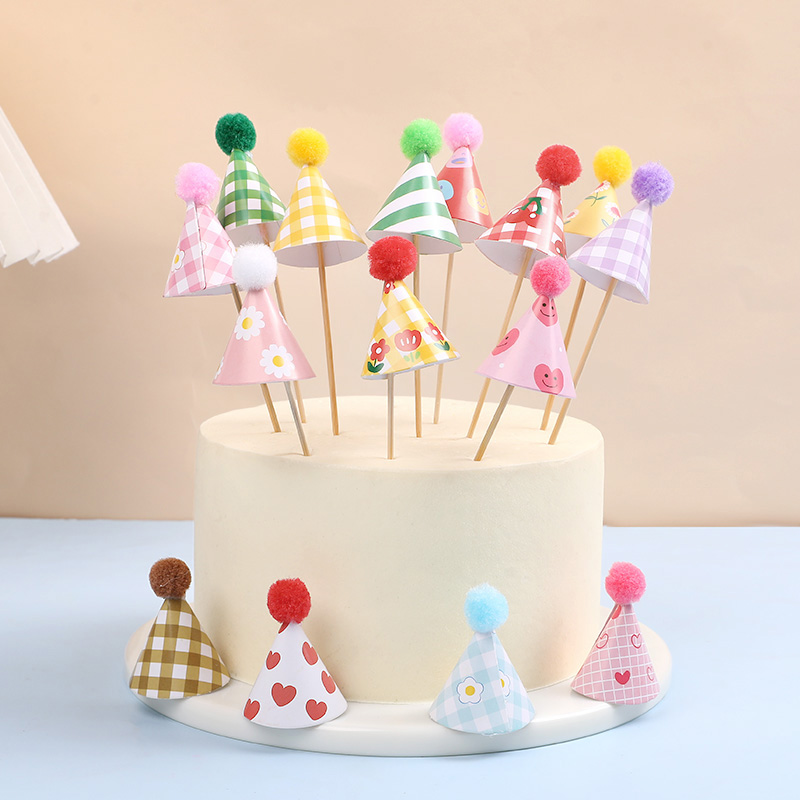 30個入り ミニパーティーハット ケーキトッパー カラフルな - Party Hat Cone のレビューと価格