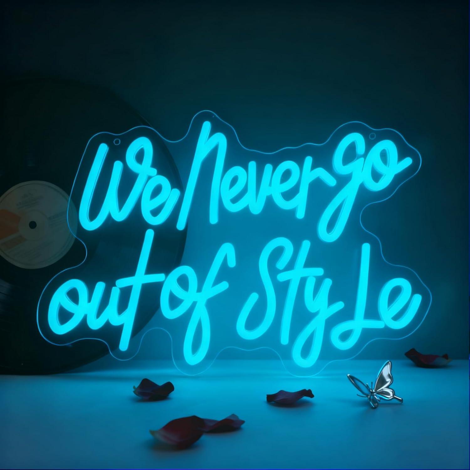 時代を超えて愛されるネオンサイン。USB接続で調光可能なLE - Neon Sign Party のレビューと価格